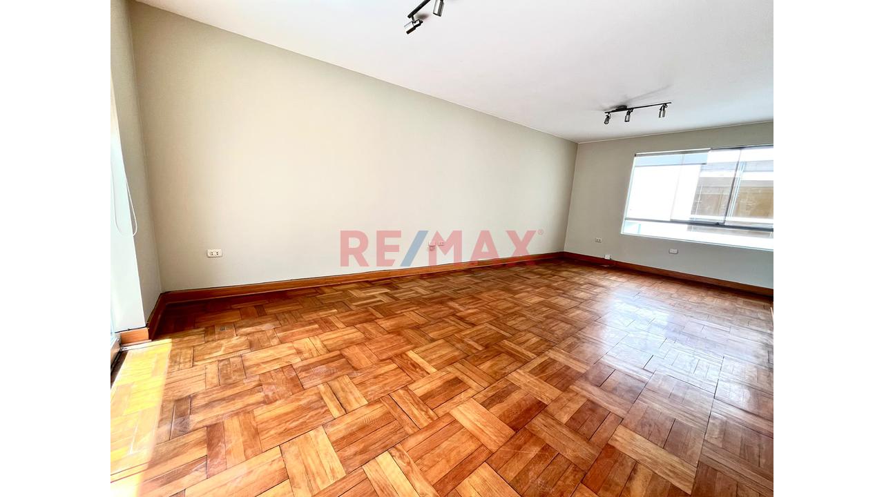 Se Alquila Departamento 3 Dormitorios - En Chama Surco - 4