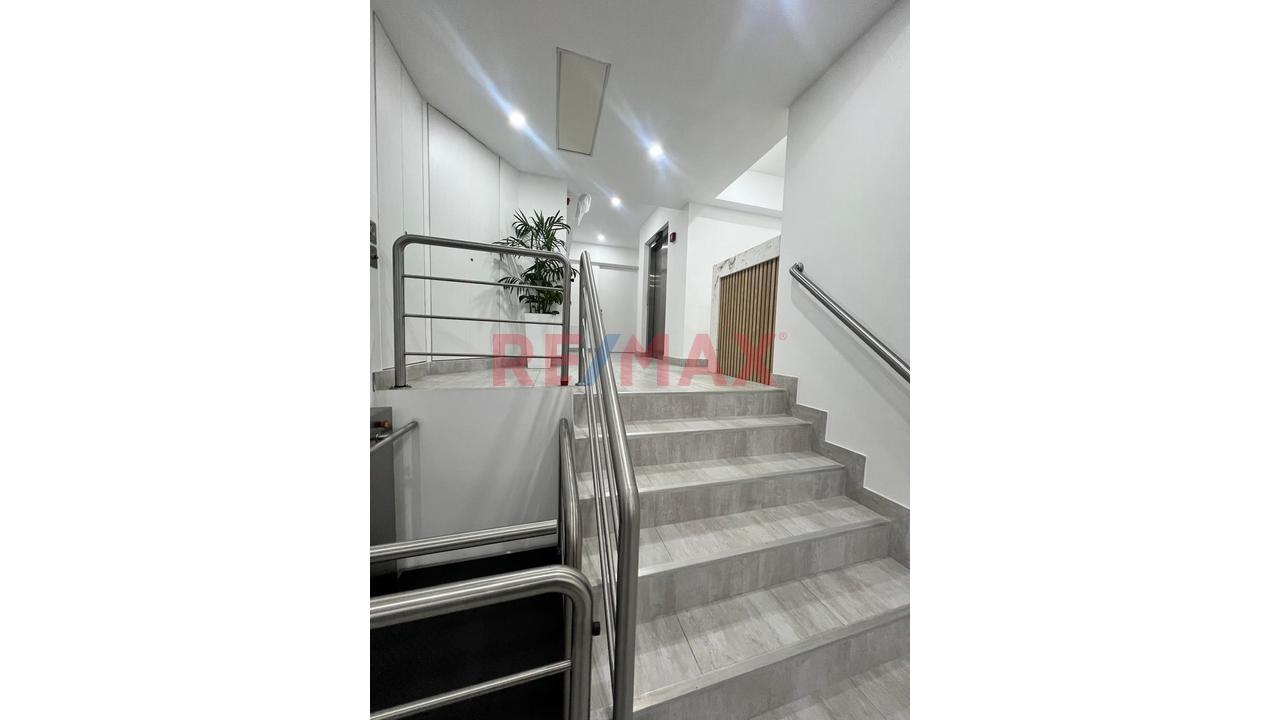 Venta Departamento Flat Estreno - 2