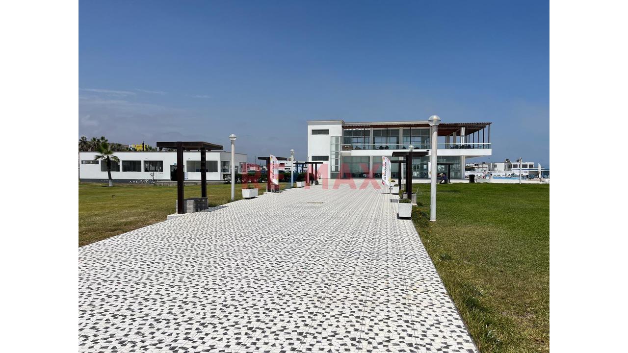 Casa de 3 dormitorios en Lurin, 200 m² — foto 3