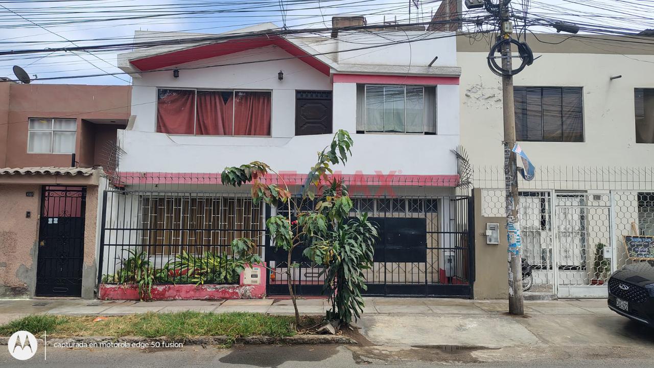 !!!Casa En Venta En Zona Residencial De Los Olivos Urb Micaela Bastidas!!!