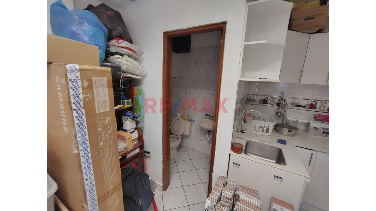 Oportunidad De Inversión: Local Comercial En C.C. Construcenter - Smp (Frente Al Británico). - 5
