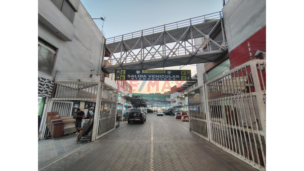 Oportunidad De Inversión: Local Comercial En C.C. Construcenter - Smp (Frente Al Británico). - 10