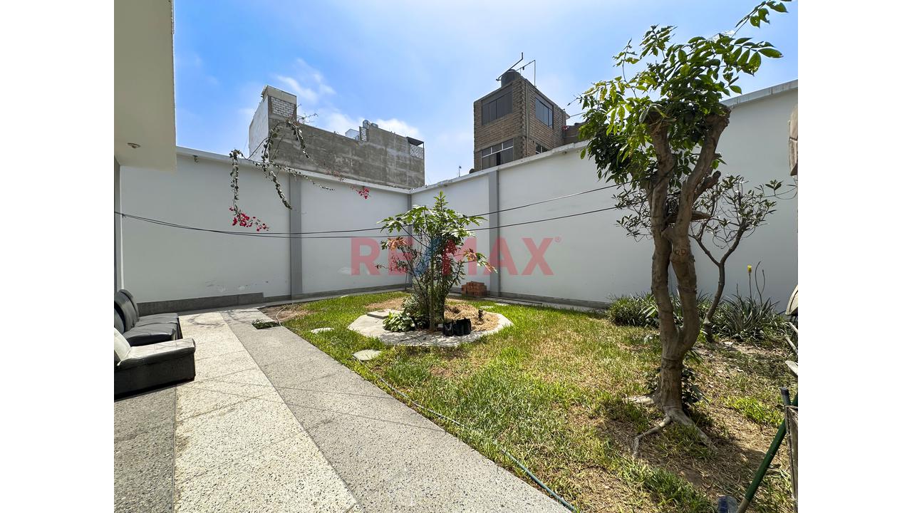 ¡Oportunidad Única! Amplia Casa En Ate - Para Vivienda Multifamiliar, Negocio O Inversión - 20