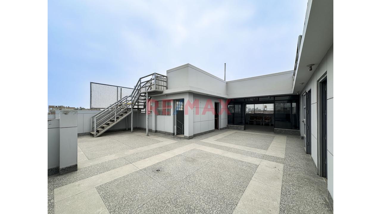 ¡Oportunidad Única! Amplia Casa En Ate - Para Vivienda Multifamiliar, Negocio O Inversión - 14
