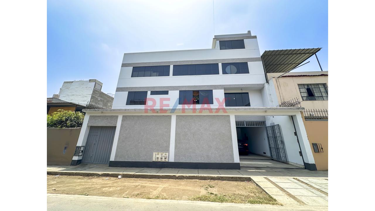 ¡Oportunidad Única! Amplia Casa En Ate - Para Vivienda Multifamiliar, Negocio O Inversión - 17