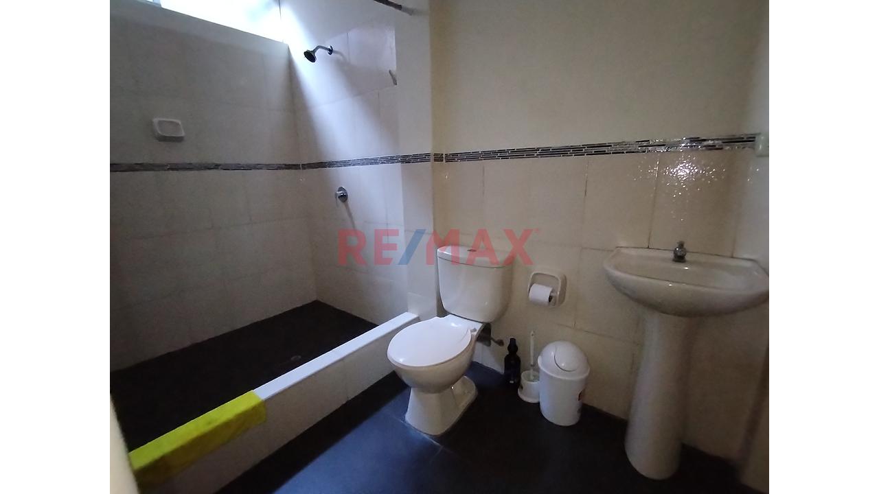 Alquilo Dormitorio Amoblado En Urb Sta Ana A Pocos Metros De Eps Grau — foto 2