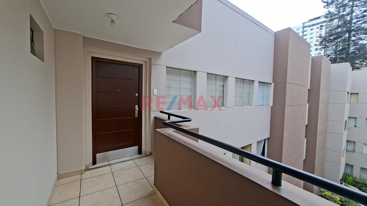 🏡✨ ¡Alquiler De Amplio Departamento En Jesús María! ✨🏡 — foto 10