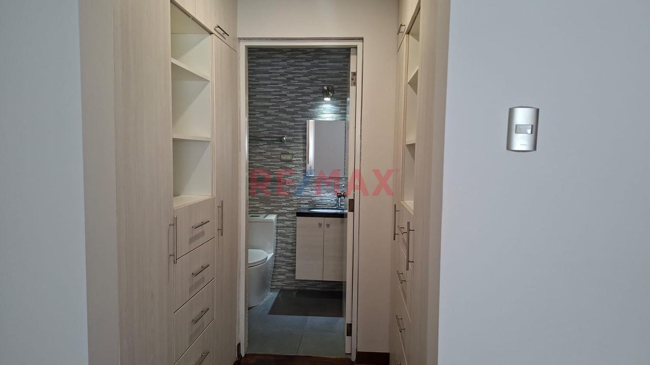 🏡✨ ¡Alquiler De Amplio Departamento En Jesús María! ✨🏡 — foto 6