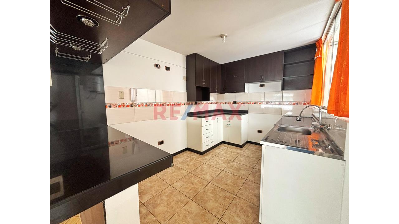 Departamento En 2Do Nivel - Dentro De Residencial Pizarro — foto 2