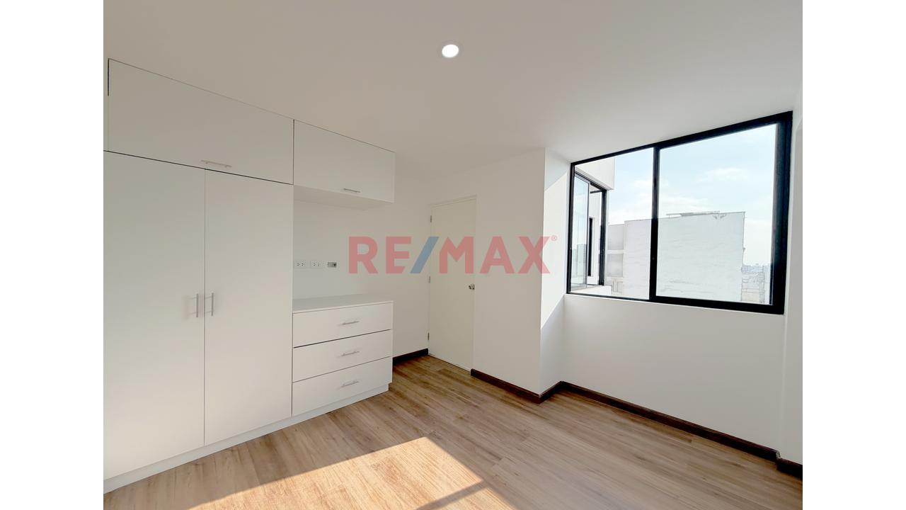 Alquiler De Hermoso Departamento En Surquillo — foto 5