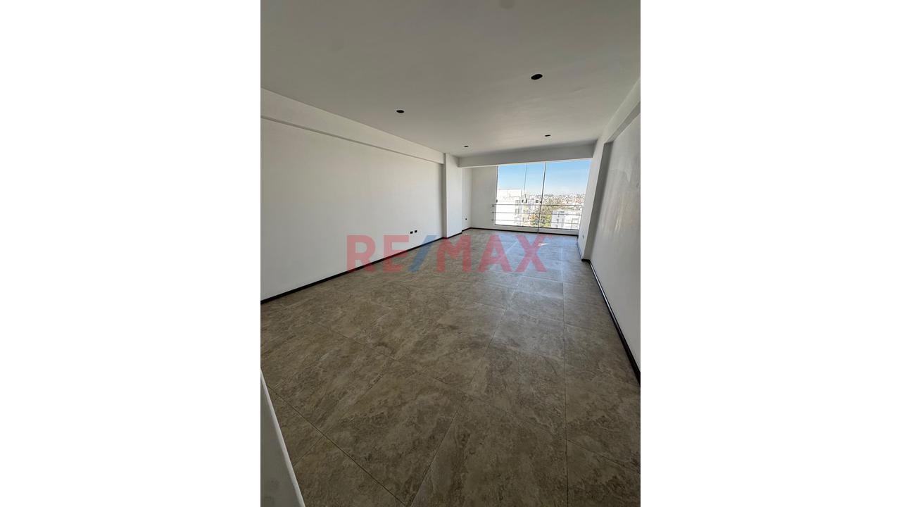 🏢 Se Vende Departamento Triplex De Estreno En Cayma - 15