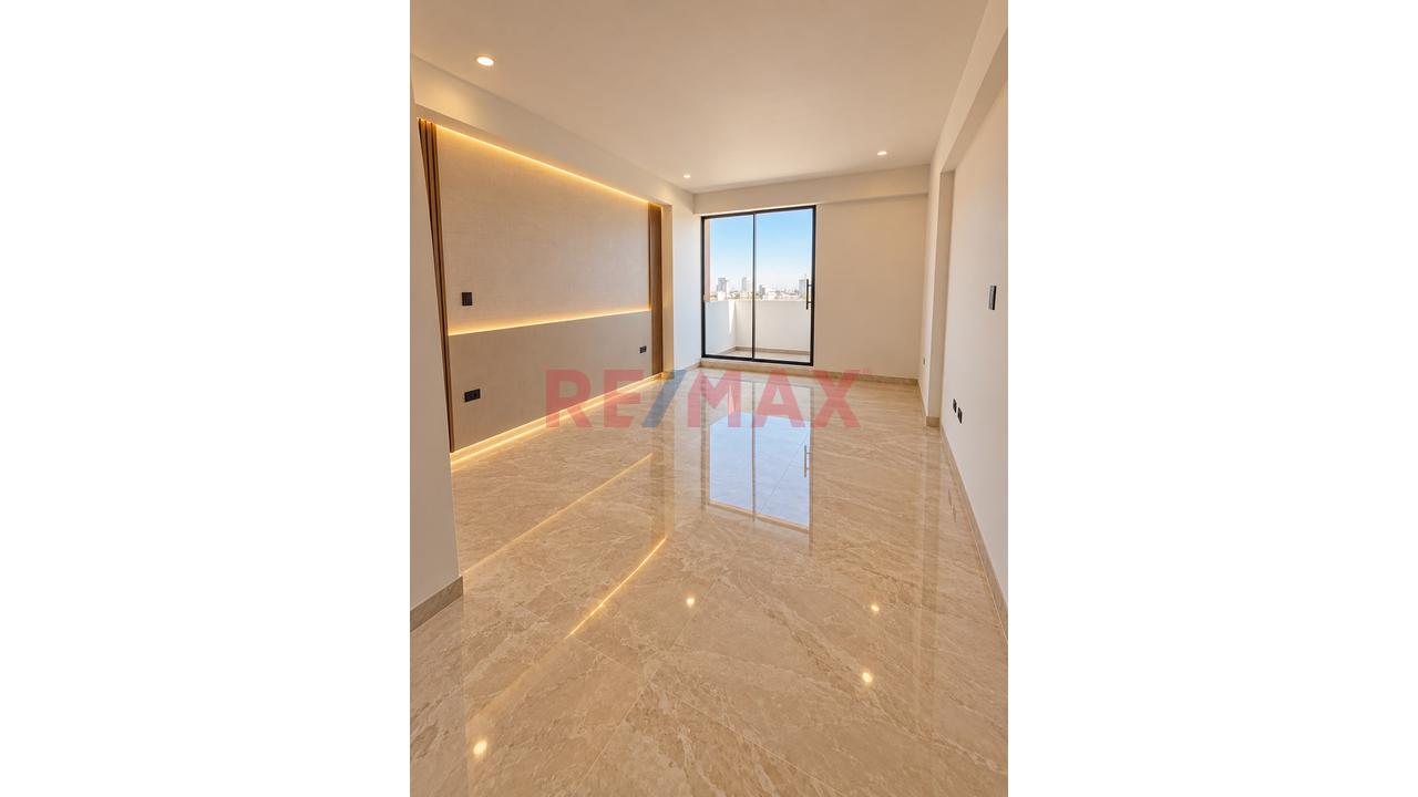 🏢 Se Vende Departamento Triplex De Estreno En Cayma - 2