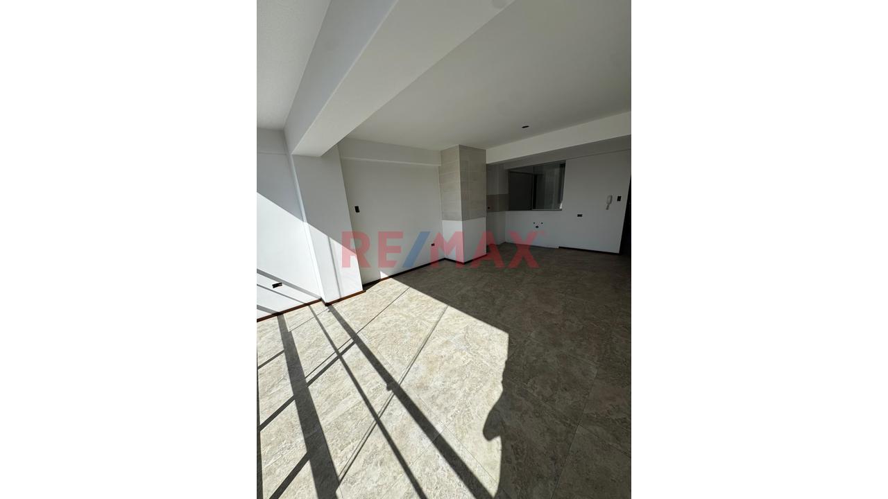 🏢 Se Vende Departamento Triplex De Estreno En Cayma - 16