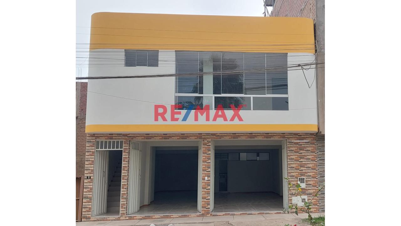 Oportunidad: Casa + 2 Locales Comerciales En Puente Piedra