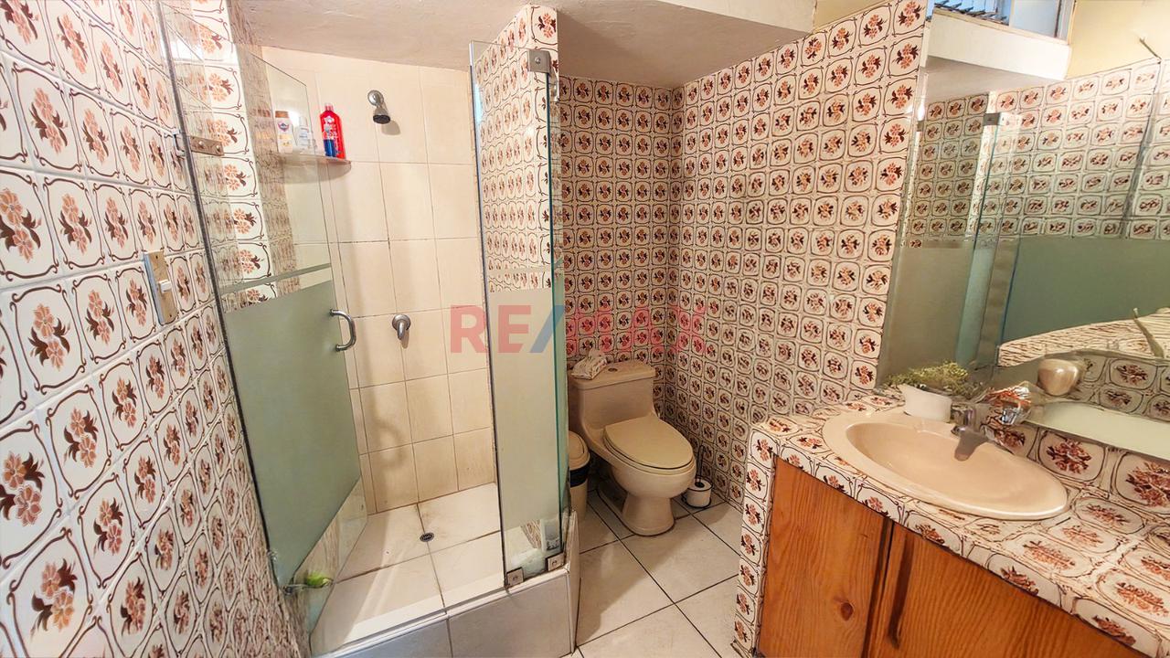 Excelente Oportunidad De Inversión Casa Como Terreno En La Aurora, Miraflores — foto 11