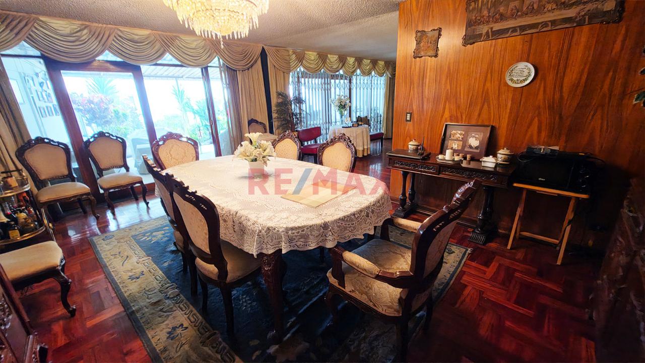 Excelente Oportunidad De Inversión Casa Como Terreno En La Aurora, Miraflores — foto 3