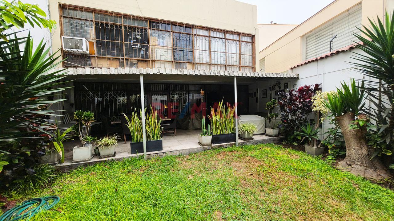 Excelente Oportunidad De Inversión Casa Como Terreno En La Aurora, Miraflores — foto 8