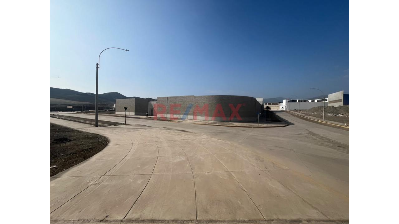 Venta De Terreno Industrial 2,366 M² En Macrópolis | Lurín - Zonificación I2 / I3 | Cercado, Con Frente E Infraestructura Integrada — foto 2
