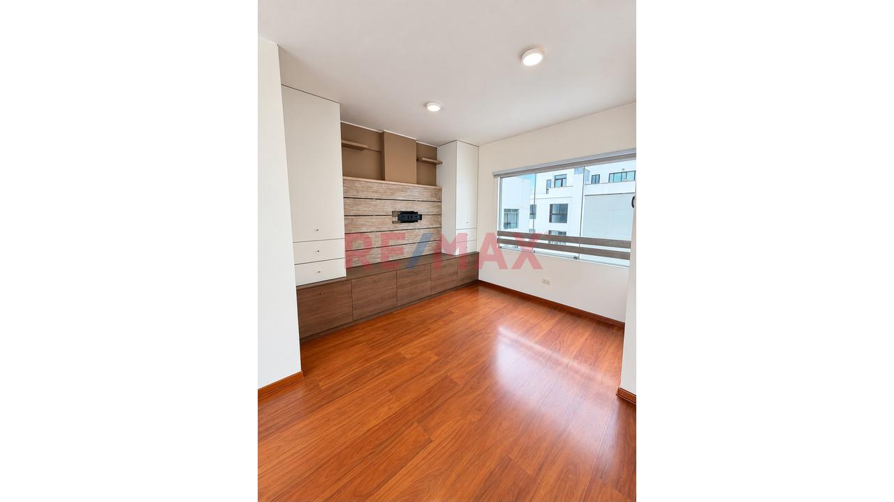 Exclusivo Triplex En Venta En San Isidro - Amplios Espacios Y Excelente Distrubución Y Ubicación — foto 5