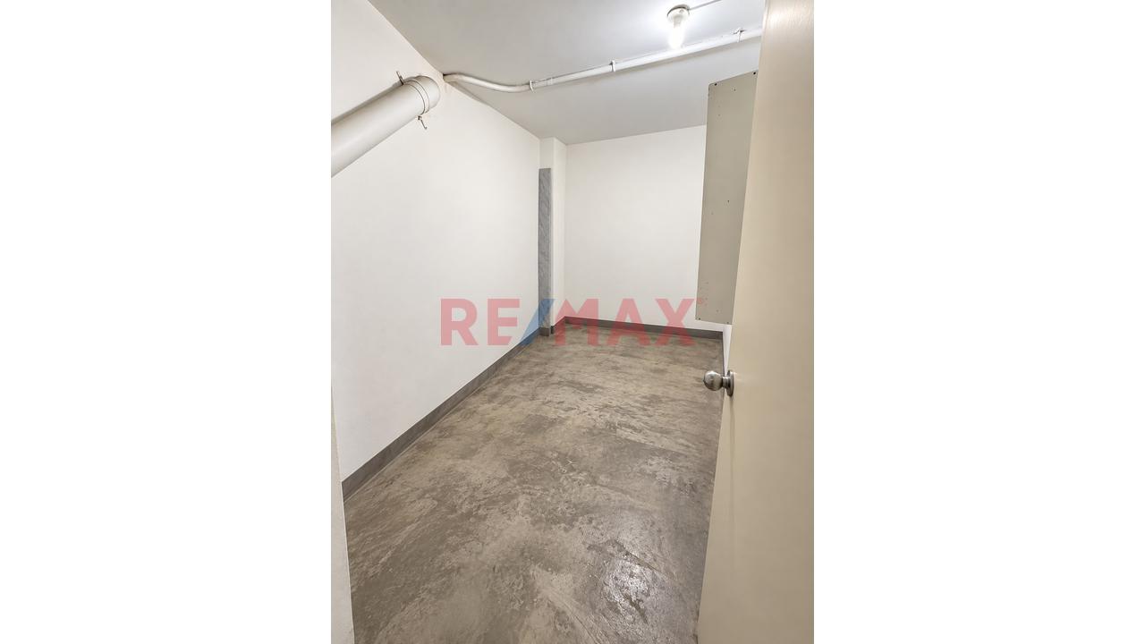 Exclusivo Triplex En Venta En San Isidro - Amplios Espacios Y Excelente Distrubución Y Ubicación - 20