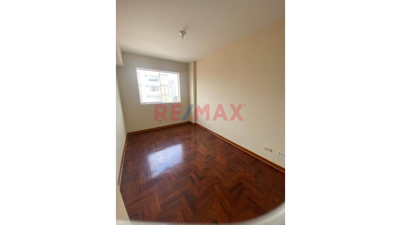 Alquilo Dpto En Pueblo Libre/ 75M2 - 3 Dormitorios - 2 Baños/ Av. Sucre — foto 4
