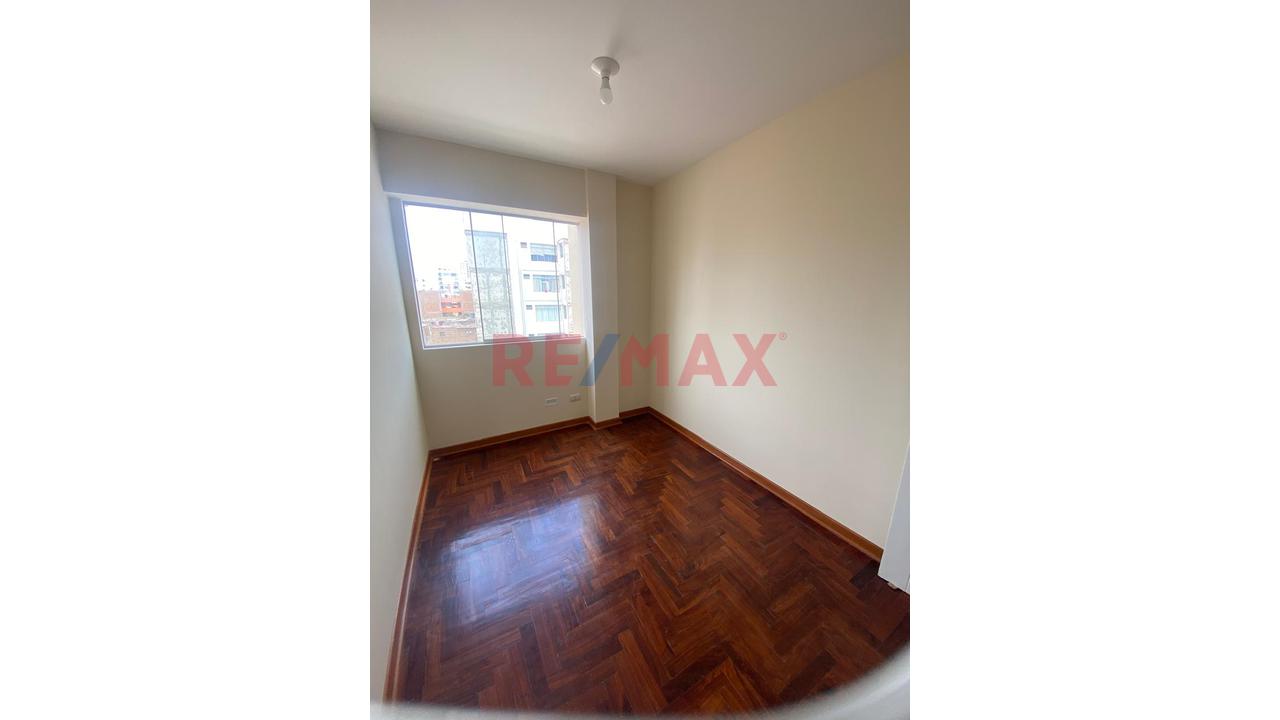 Alquilo Dpto En Pueblo Libre/ 75M2 - 3 Dormitorios - 2 Baños/ Av. Sucre — foto 3