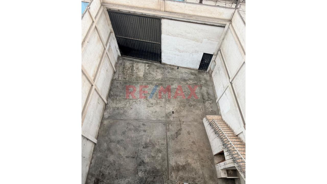 Gran Almacen Comercial 625 M2/ 1,269 M2 Construido En 3 Niveles — foto 10