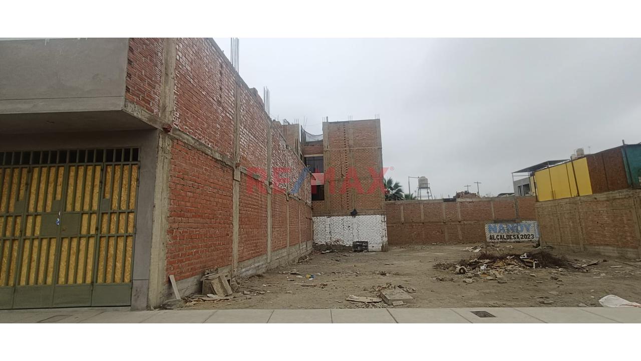 Venta De Terreno En Carabayllo De 131M2