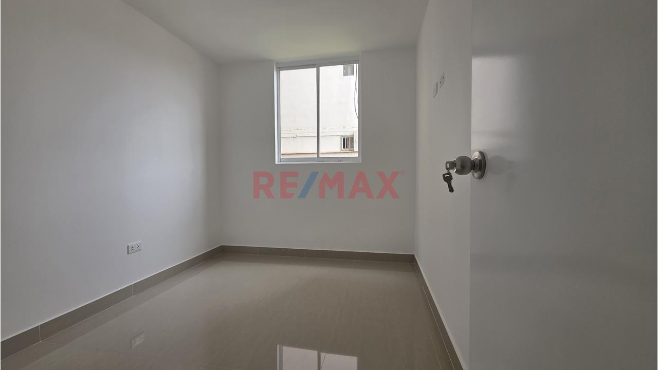 Se Alquila Departamento De Estreno 1Er Piso Resid. El Jockey — foto 8