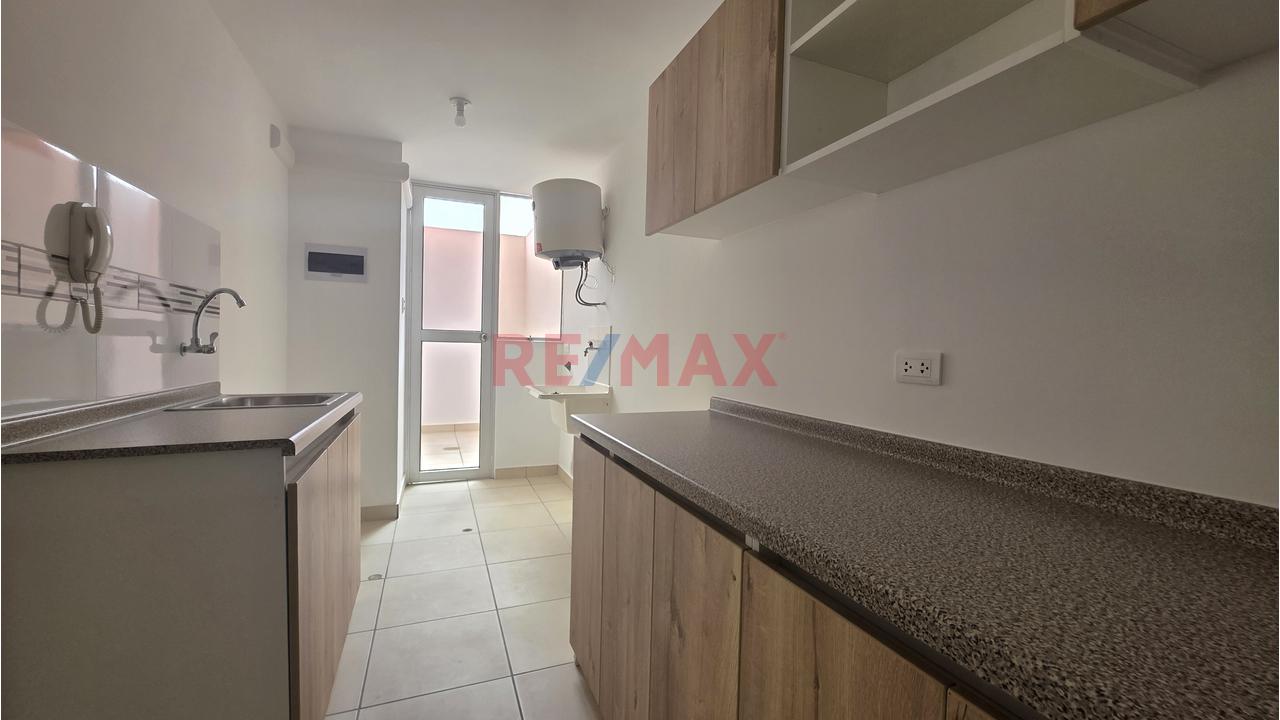 Se Alquila Departamento De Estreno 1Er Piso Resid. El Jockey — foto 2