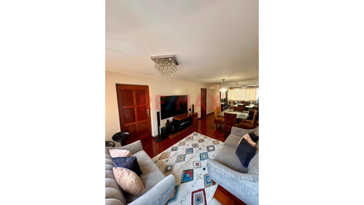 Venta De Departamento De 106M2 En Salamanca– 2Do Piso - 2