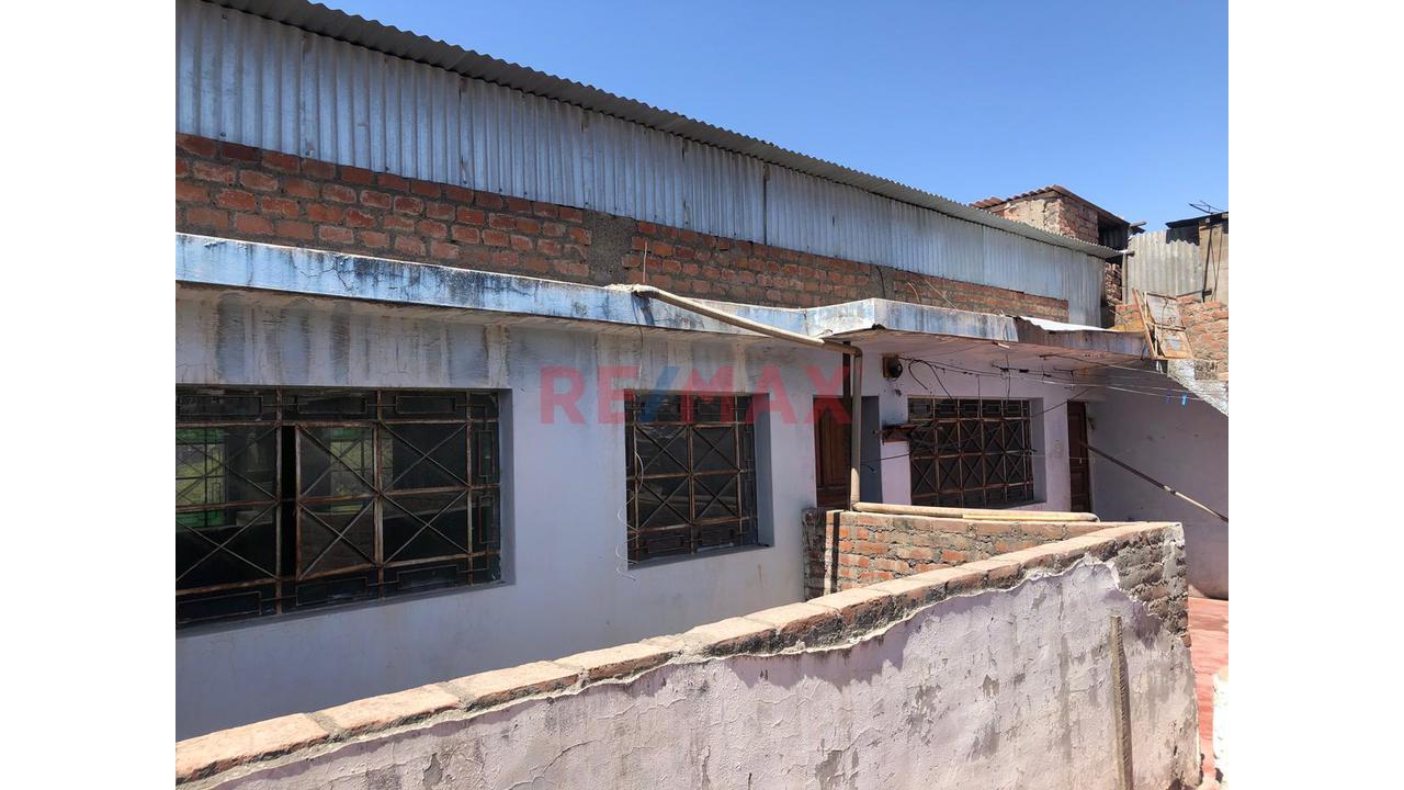 Vendo Casa A Precio De Terreno En Mariano Melgar - 6
