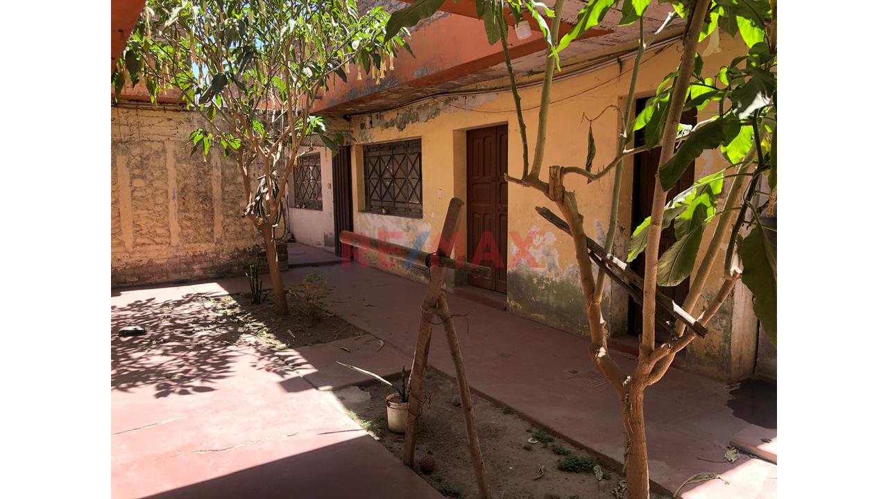 Vendo Casa A Precio De Terreno En Mariano Melgar - 5