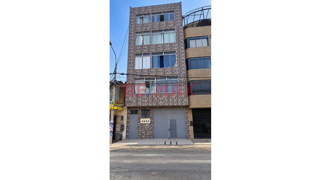 Edificio De 5 Pisos En Venta En San Martín De Porres | 8 Departamentos + Amplio Local Comercial