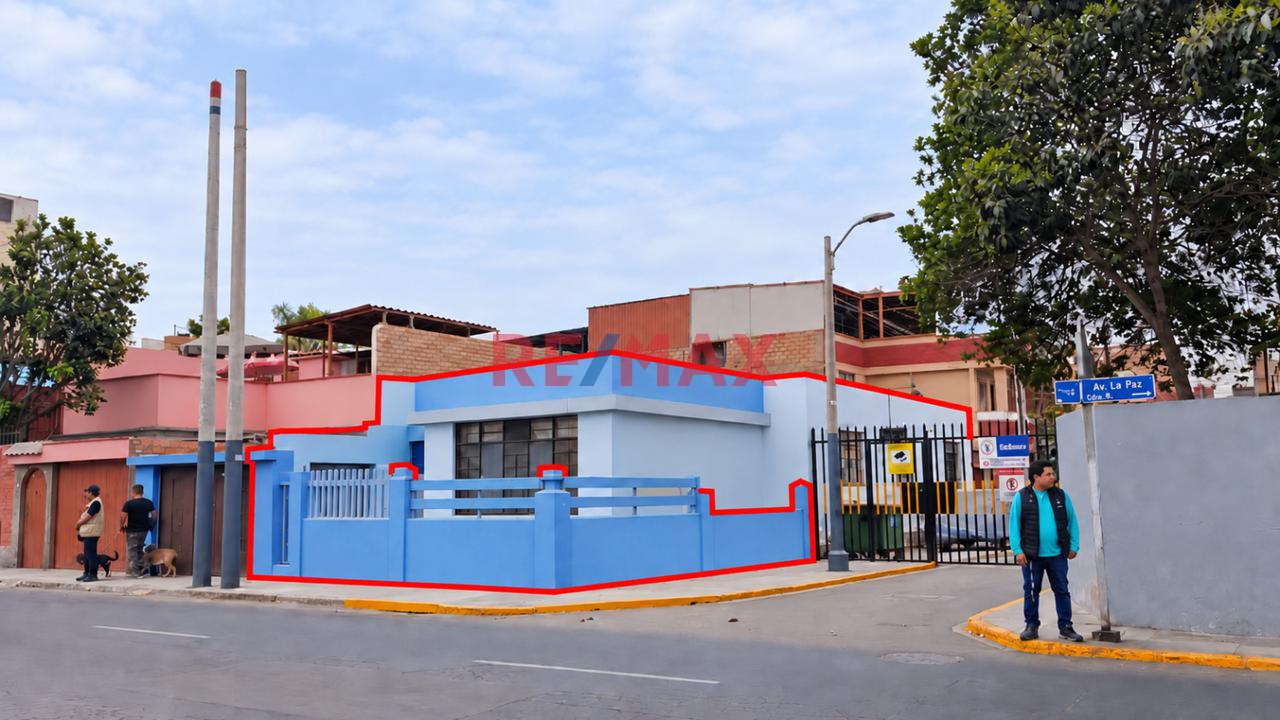 Alquilo Casa Con Potencial Comercial En Av. La Paz – San Miguel | 190 M²
