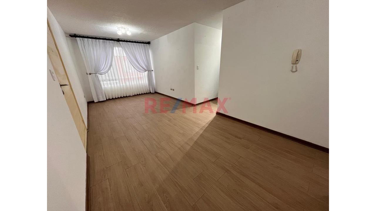 Se Alquila Hermoso Departamento De 66 Mts En Surquillo - 9