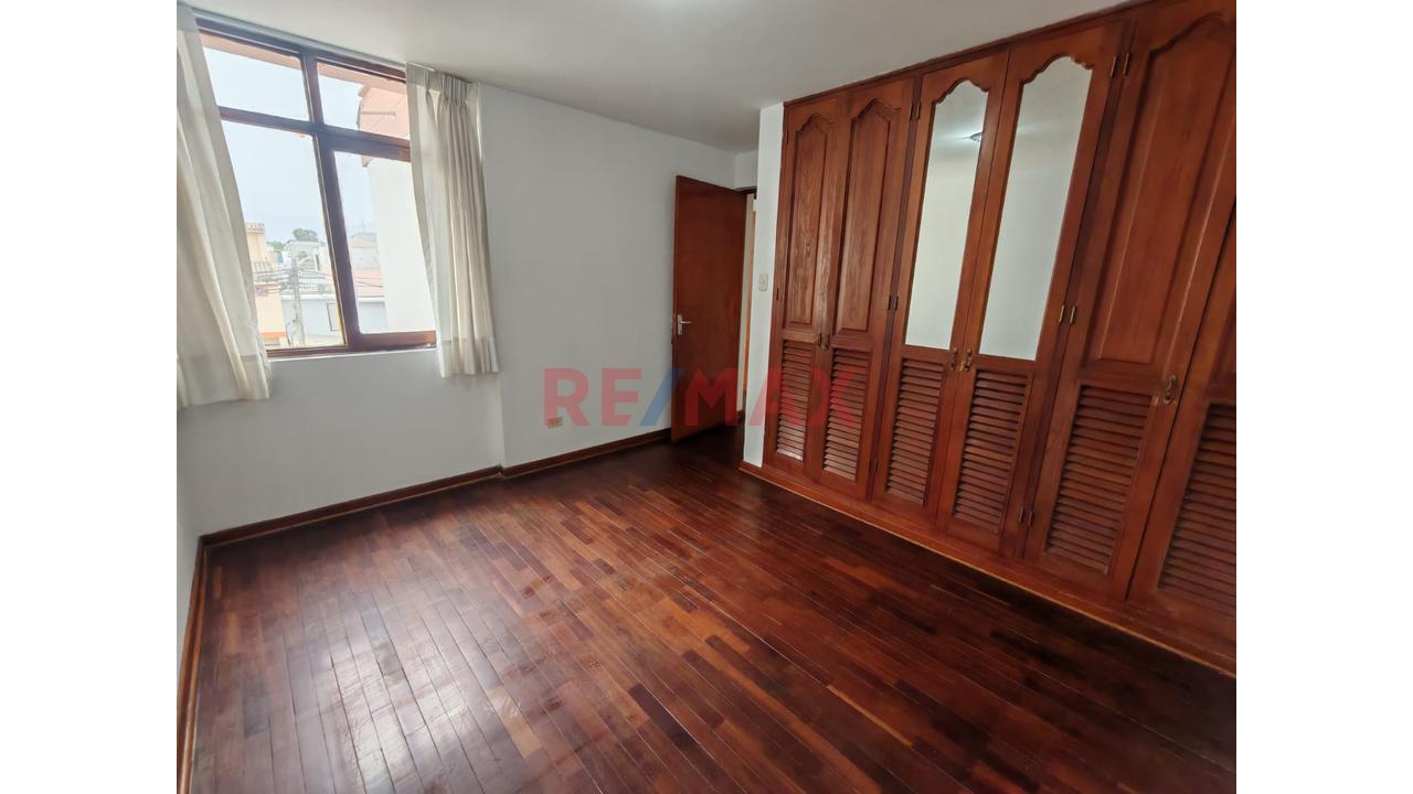 ¡En Venta! Espacioso Departamento En La Molina — foto 6