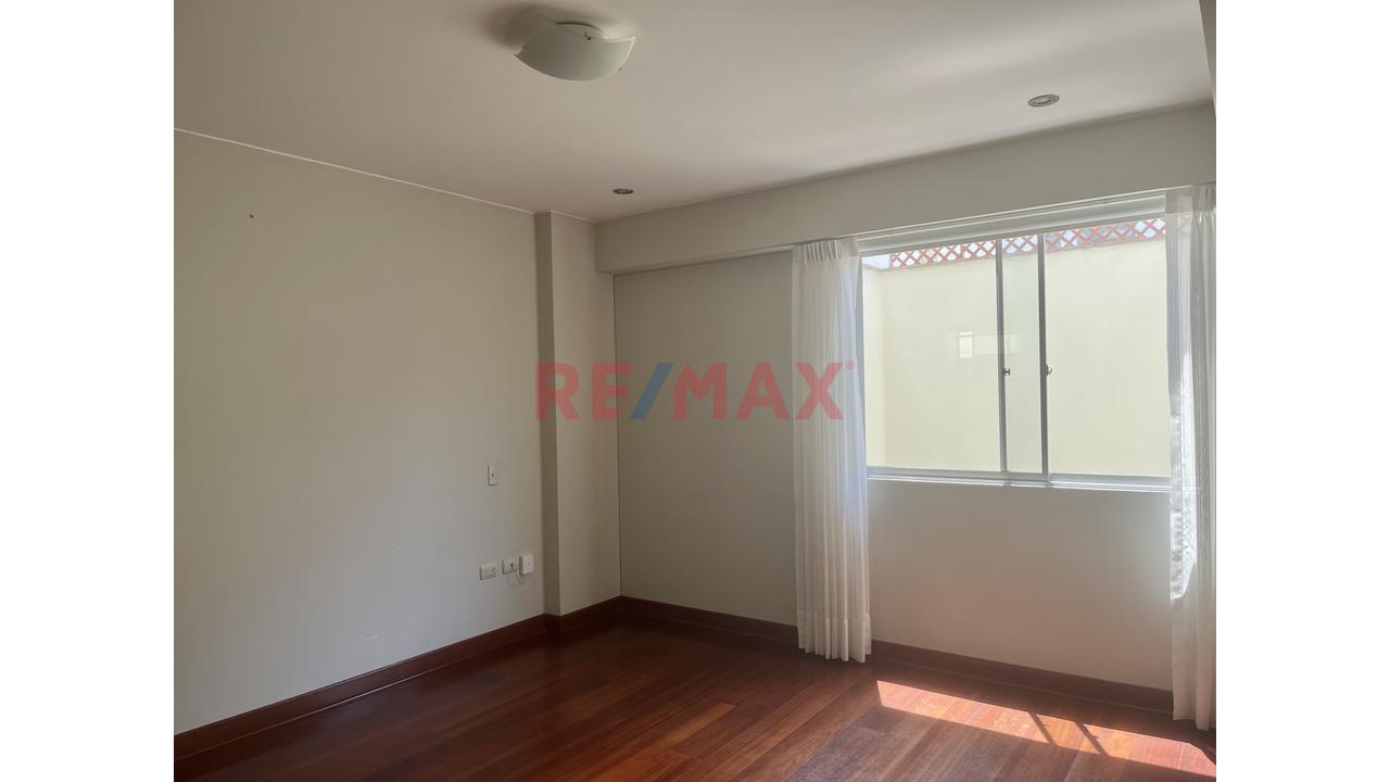 Departamento En Venta - Miraflores - Límite Con San Isidro / Us$180,000 — foto 4