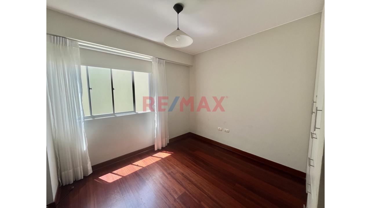 Departamento En Venta - Miraflores - Límite Con San Isidro / Us$180,000 — foto 14