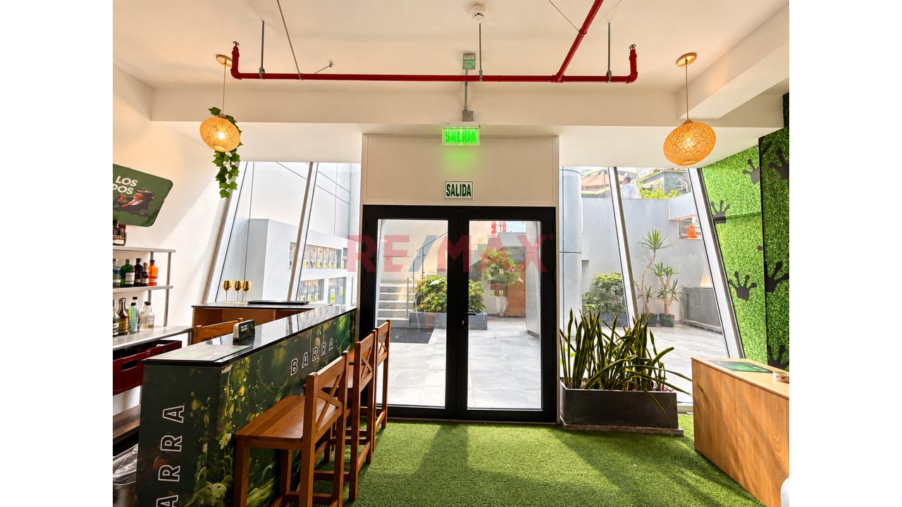 Venta Local Comercial En Miraflores | 273.02 M² | — foto 4