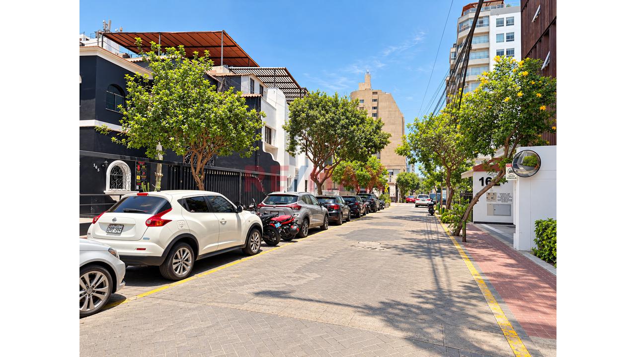 Venta Local Comercial En Miraflores | 273.02 M² | - 20