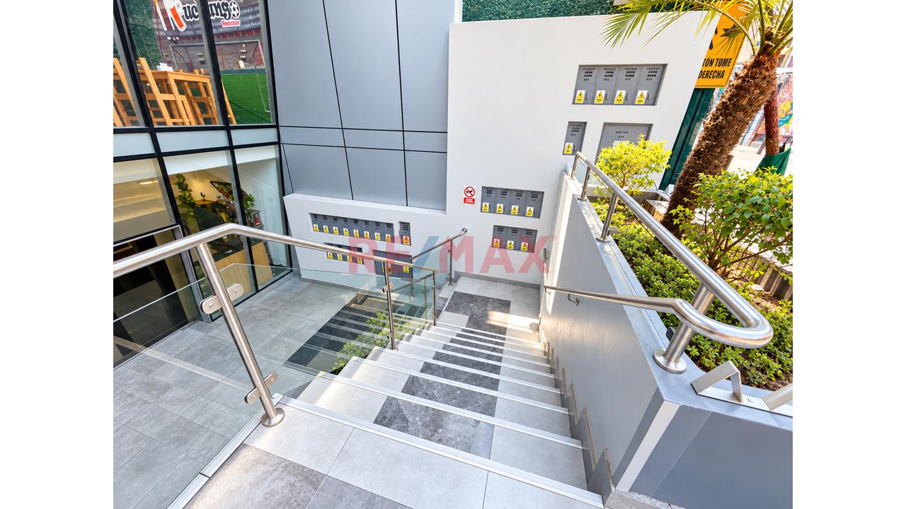 Venta Local Comercial En Miraflores | 273.02 M² | - 19