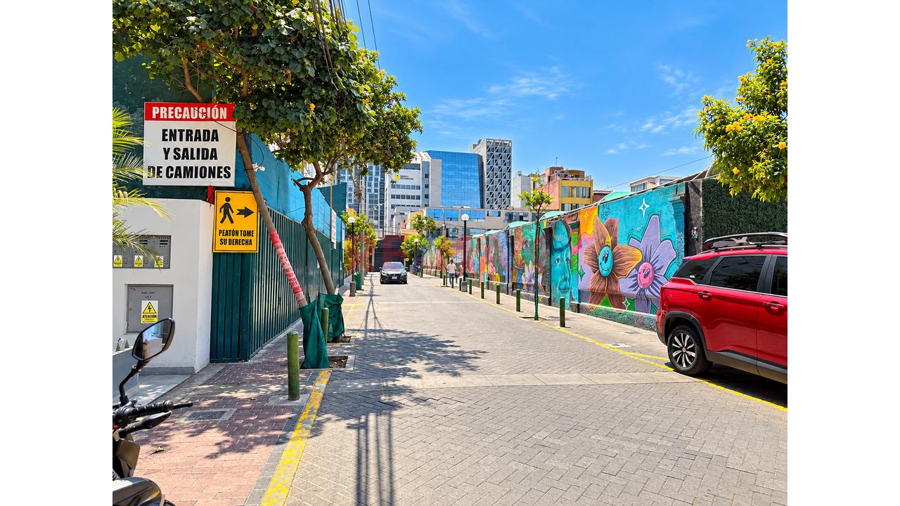Venta Local Comercial En Miraflores | 273.02 M² | - 21