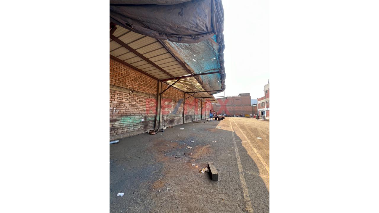 🏭 ¡Gran Local Industrial En Alquiler – Ubicación Estratégica De San Juan De Lurigancho! 🚆📍 — foto 14