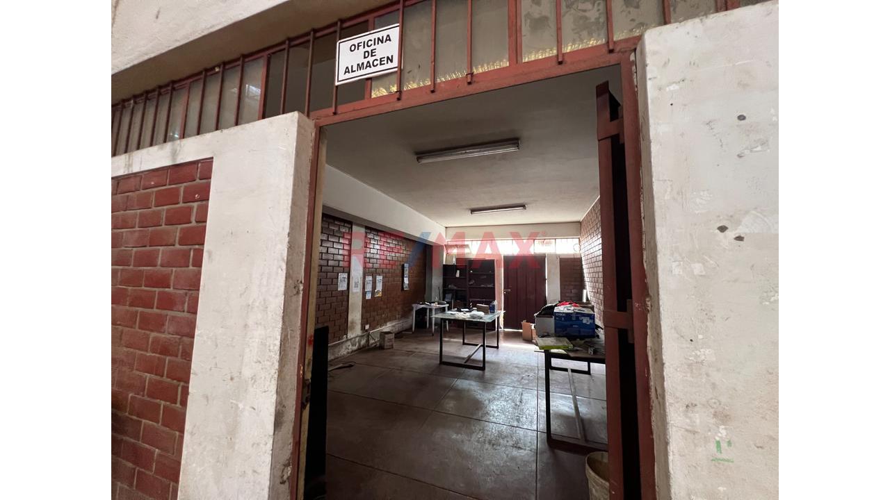 🏭 ¡Gran Local Industrial En Alquiler – Ubicación Estratégica De San Juan De Lurigancho! 🚆📍 — foto 10