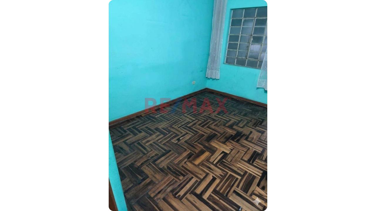 Casa Frente A Parque Urb. Ingieneria — foto 5