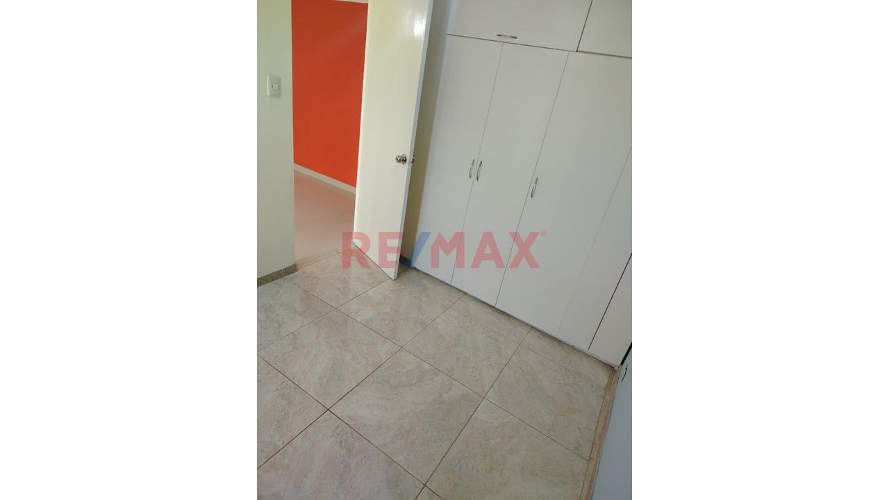 Remate De Casa Lurin  Como Terreno — foto 2