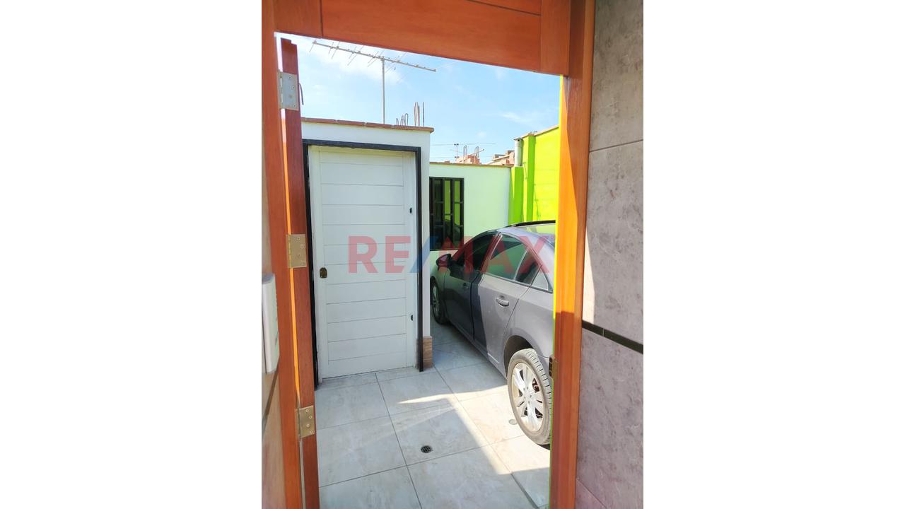 Remate De Casa Lurin  Como Terreno — foto 8