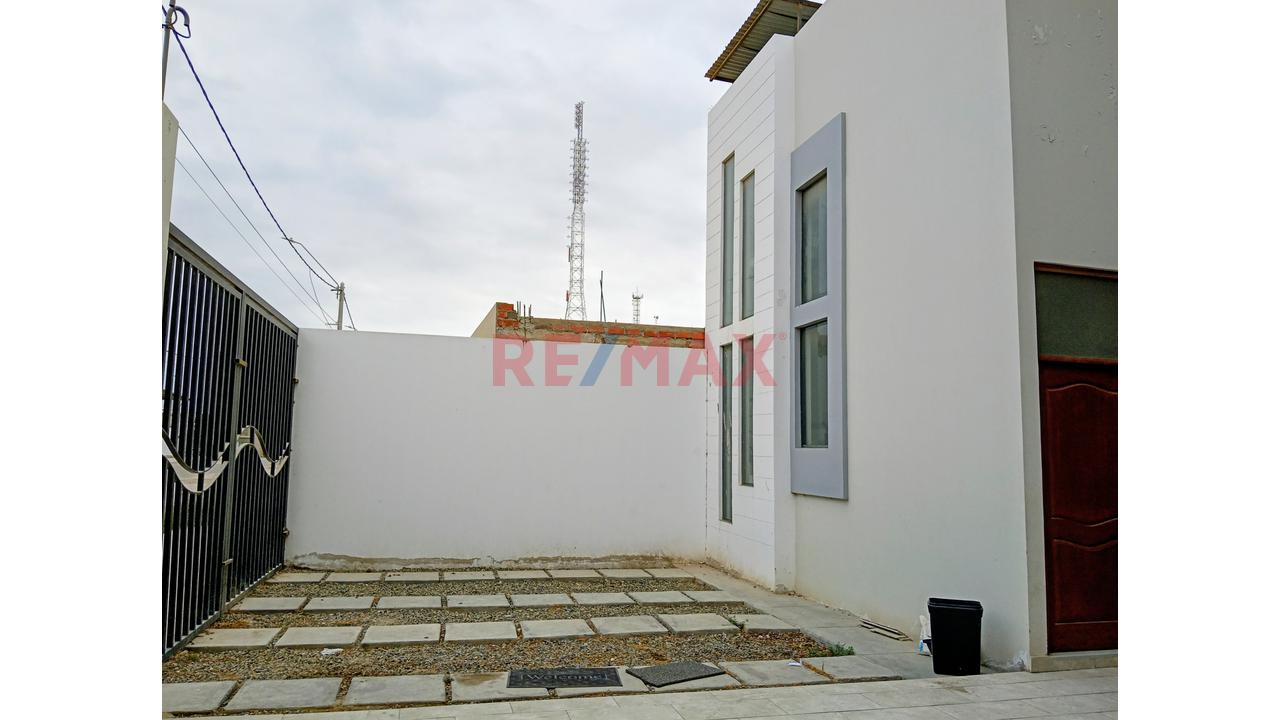 Vendo Dúplex De Estreno — ¡Moderno Y En Lugar Seguro! ,Residencial Los Altos Del Chipe Block A-05C Piura ,Área Total: 114.24 M2 - 1