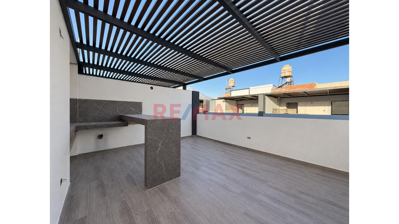 Tríplex Estilo Townhouse En Venta | Yanahuara — foto 2